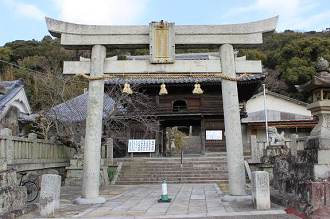 鳥居と山門