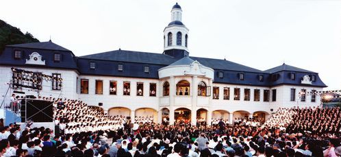 13. Konzert der Neunten Sinfonie Beethovens vor dem Deutschen Haus