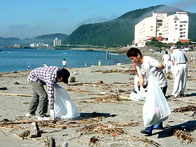 大毛海岸一斉清掃